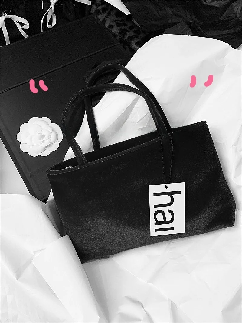 Xuanying black horizontal style imported velvet