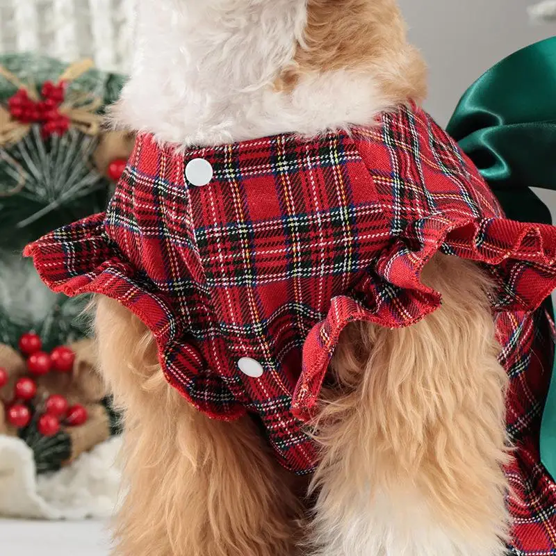 Julklänning för hund med rutmönster och volangärmar_voghion.com