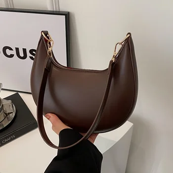 Nuova borsa da baseball a forma di luna di fascia alta alla moda, che mostra il lusso, borsa a tracolla singola da donna 1