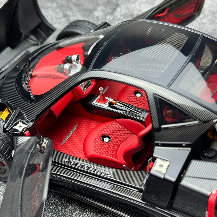 Pagani zonta-zonda f 2005 genevaモーターショーカーモデル、合金