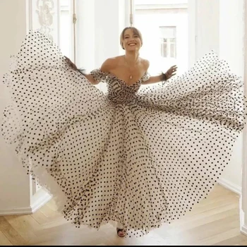 A Line Black Dots Tulle Prom Dresses Formal Evening Gowns Sweetheart Off The Shoulder Women Wedding Party Bridesmaid Gown