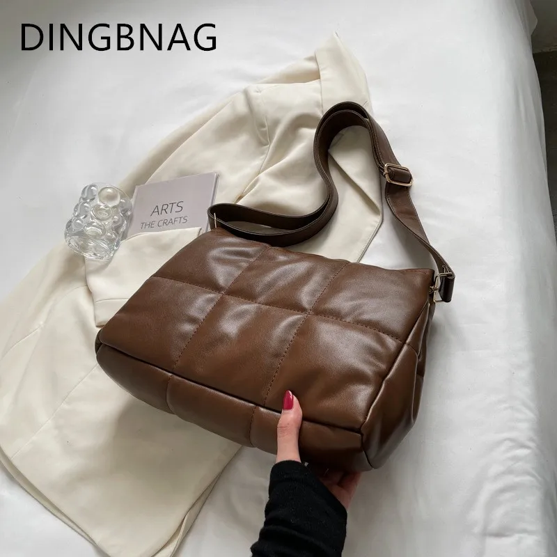 

Fashion Quilted Crossbody Bags For Women Embroidery Thread Padded Big Capacity Shopper Shoulder Tote Luxury Designer Handbags
