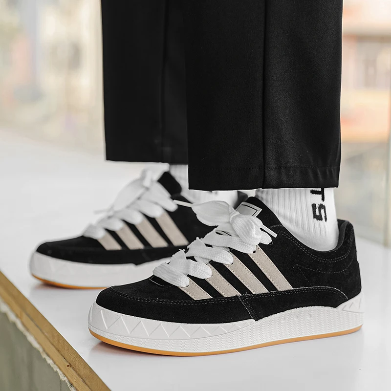 

Shoes for Men 2023 Fashion White Footwear Zapatillas Hombre Casual Leather Sneakers Flat Walking Sports Shoes Tenis Masculino