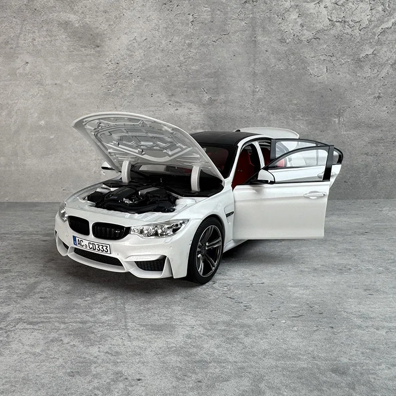 【最終値下げ・訳あり】BMW M3 F80 1/18 Norev シルバー 最終値下げ・訳あり】BMW M3 F80 1/18 Norev シルバー - メルカリ