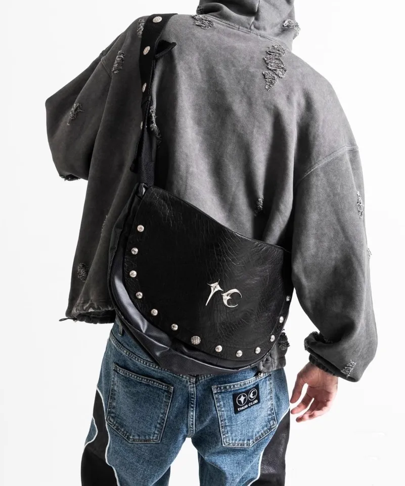 thug club バック THUG CLUB - DRAGON MESSENGER BAG | HBX