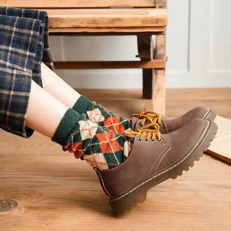 5 paia di tubi medi da uomo di qualità a quadri a rombi con motivo a rombi geometrici Haruku in cotone pettinato felice a strisce colorate_voghion.com