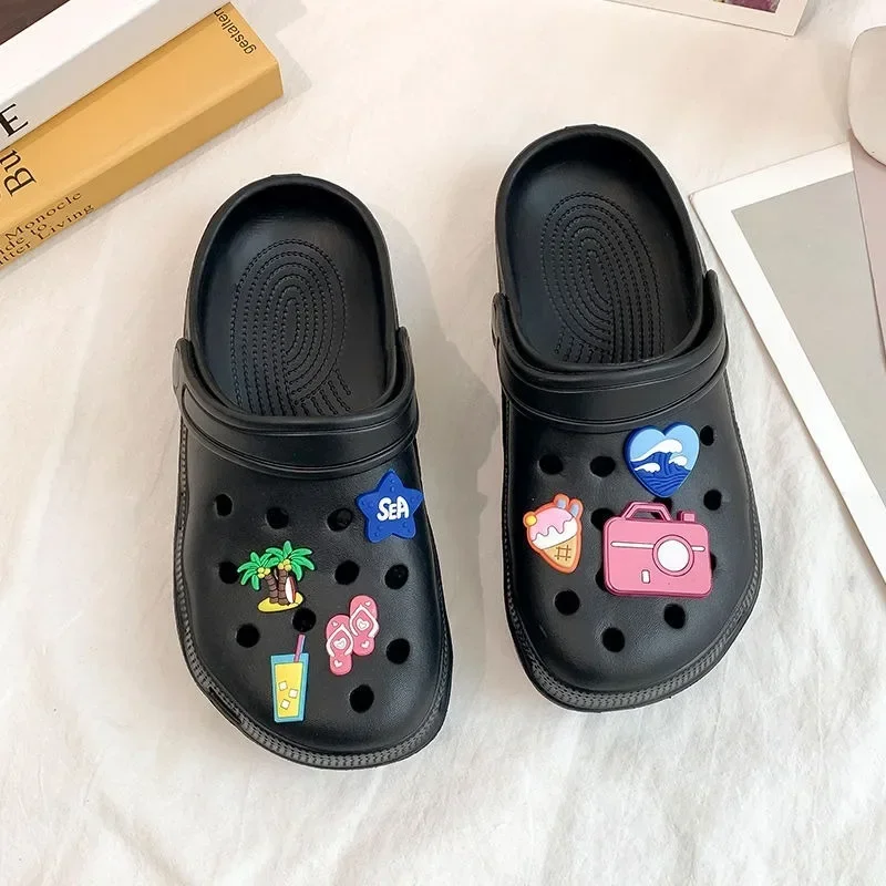 2023 neue Sommer Frauen Wasserdichte Hausschuhe Sommer Im Freien Frauen Rutschen Weiche Sohle Garten Schuhe Indoor Klassische Pflege Clogs Sandale – Detail 2