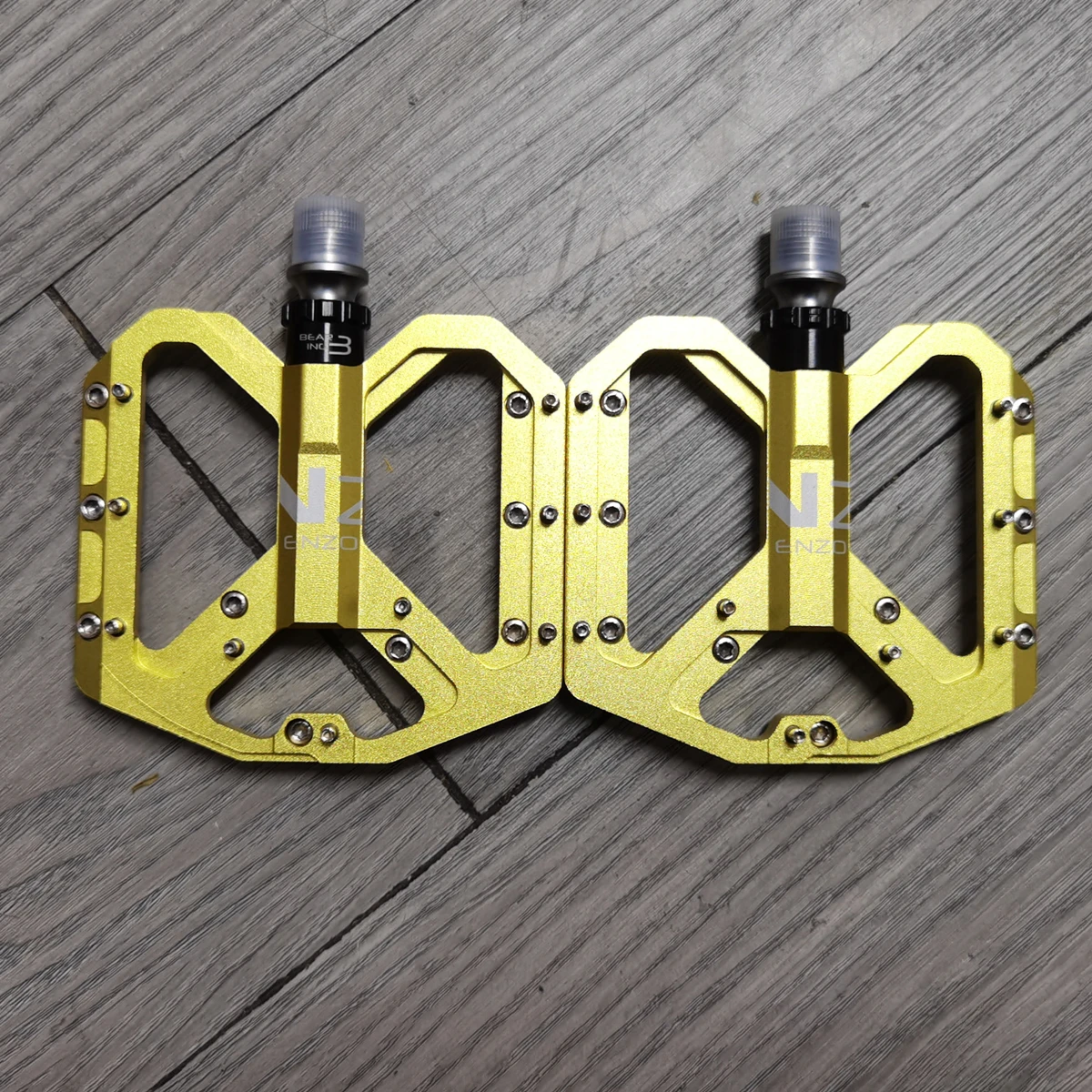 Pédales Plates Aluminium VTT/Vélo Route – Ultra Légères – 3 Roulements – Universelles