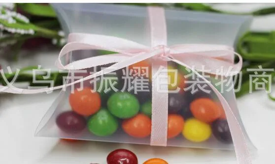 

500pcs/lot new arrives ! PVC Birthday Pillow Candy Box Wedding Favor Box wedding plastic candy box with ribbon