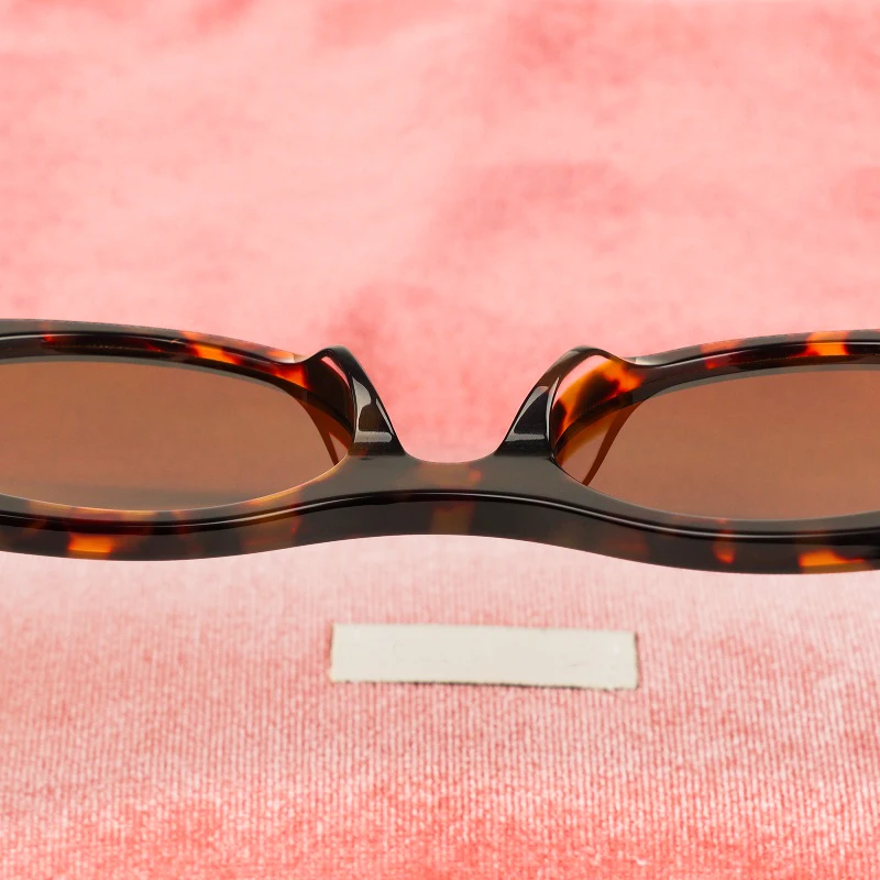 2025   ƼƮ  ۶ 귣  Ƽ ̺ ̿  ҳ  ۶ UV400