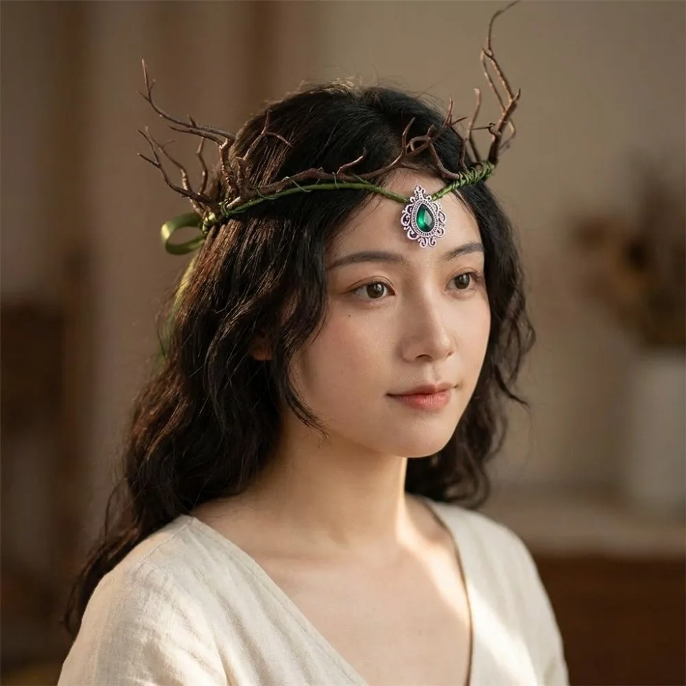 요정 덩굴나무 엘프 왕관 화려한 엘프 티아라 시뮬레이션 나무잎 모조 다이아몬드 장식 요정 머리 장식 고딕 스타일