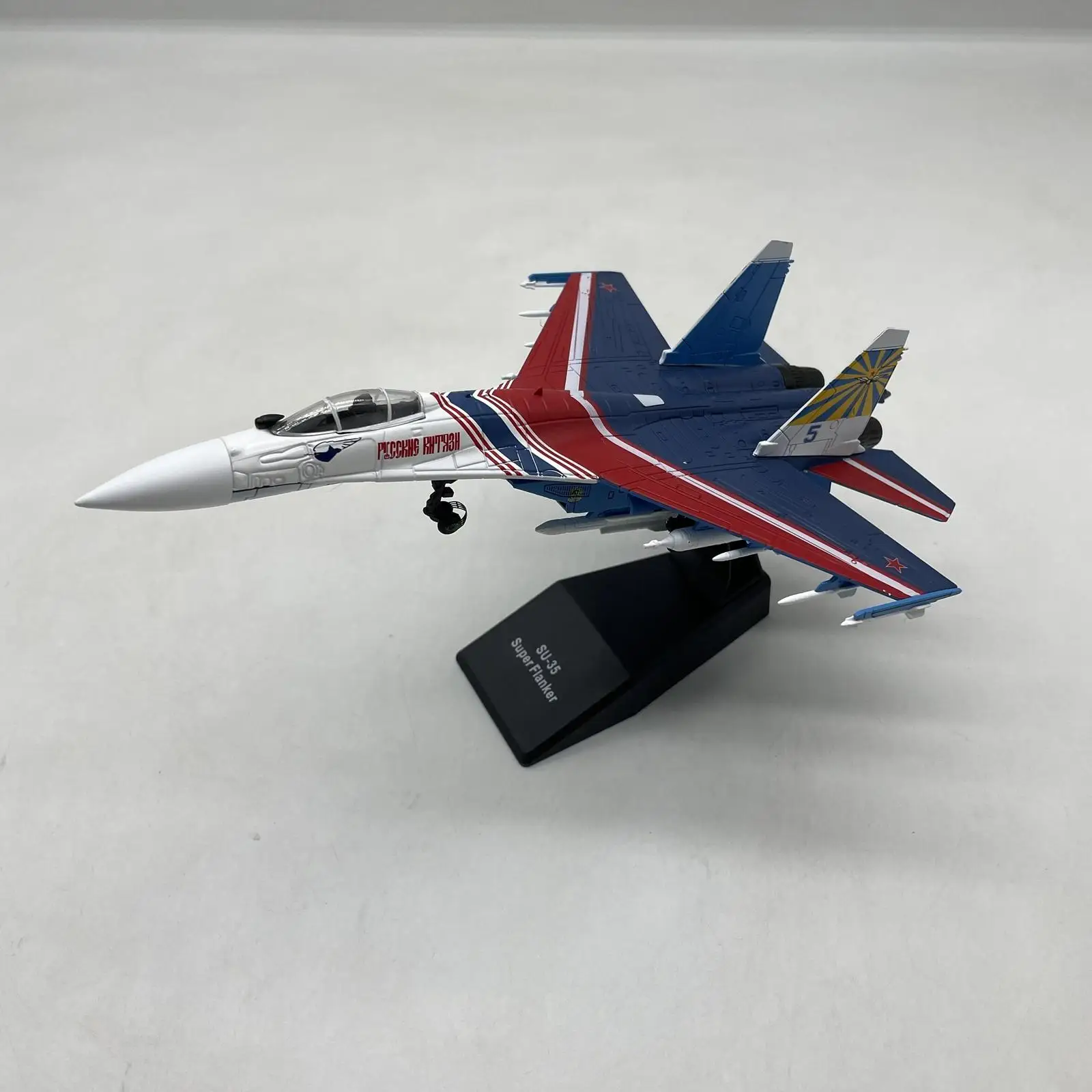 

1:100 Aircraft Airplane Fighter Model Alloy for Table Collection Keepsake