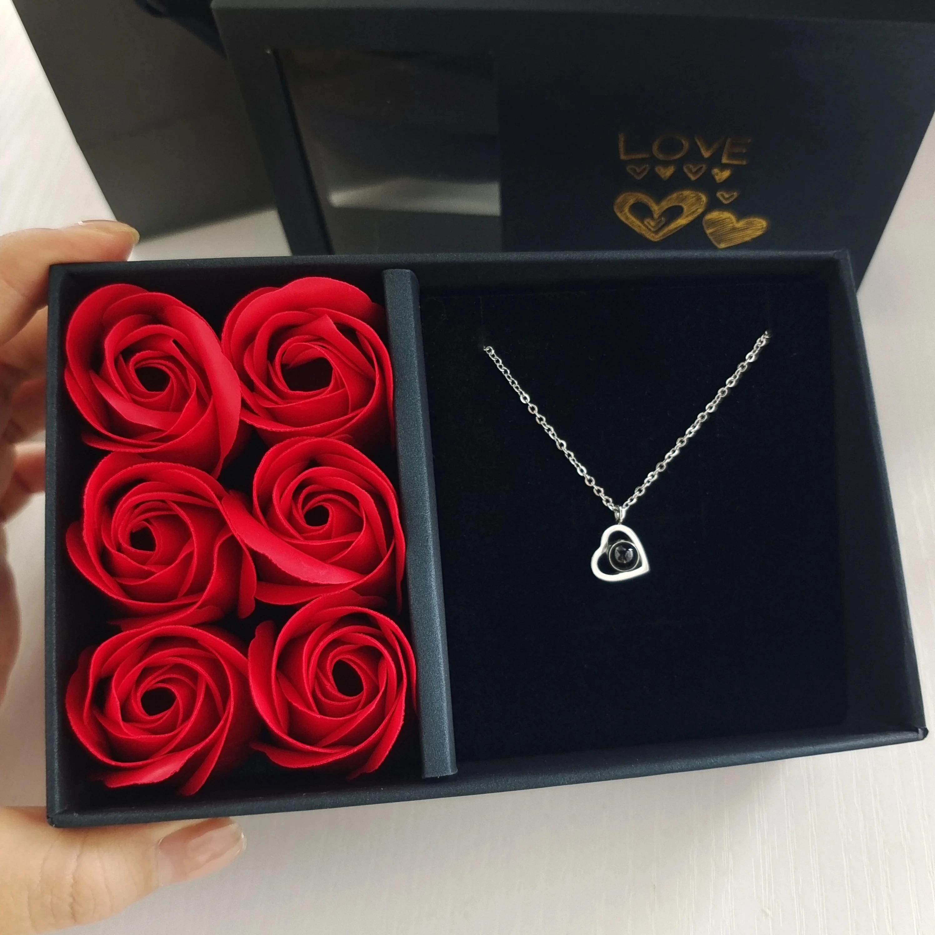 Custom Heart Projection Necklace For Women Rose Gift Box Set Fashion Personalized Picture Projection Pendant Necklace Jewelry