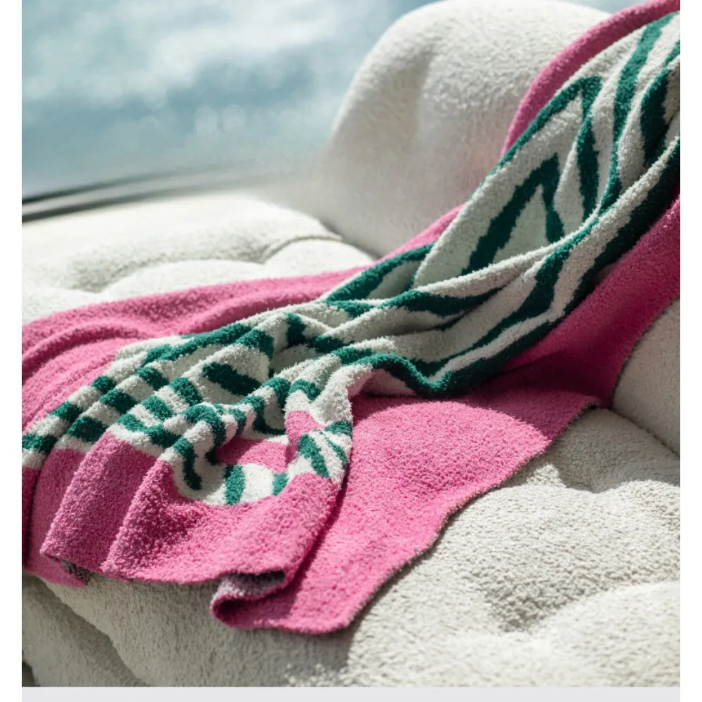 Light Luxury Retro Vase Air Conditioning Blanket Sofa Cover Blanket Deluxe Sense of Four Seasons Blanket Nap Office Blanket 2