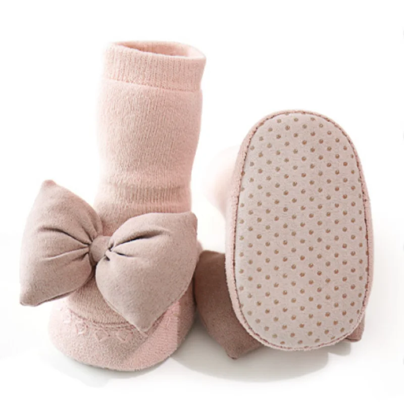 Рисунок 5 - Носки для новорожденных девочек