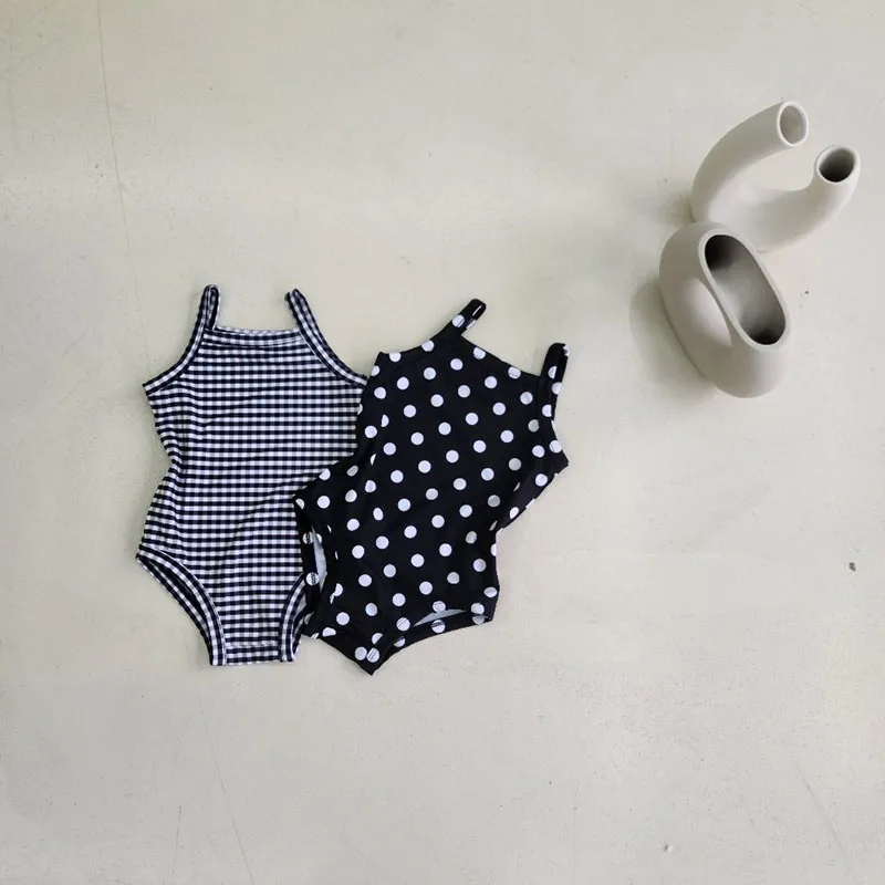 2024 New Baby Toddler One-piece Swimwear With Hat 2