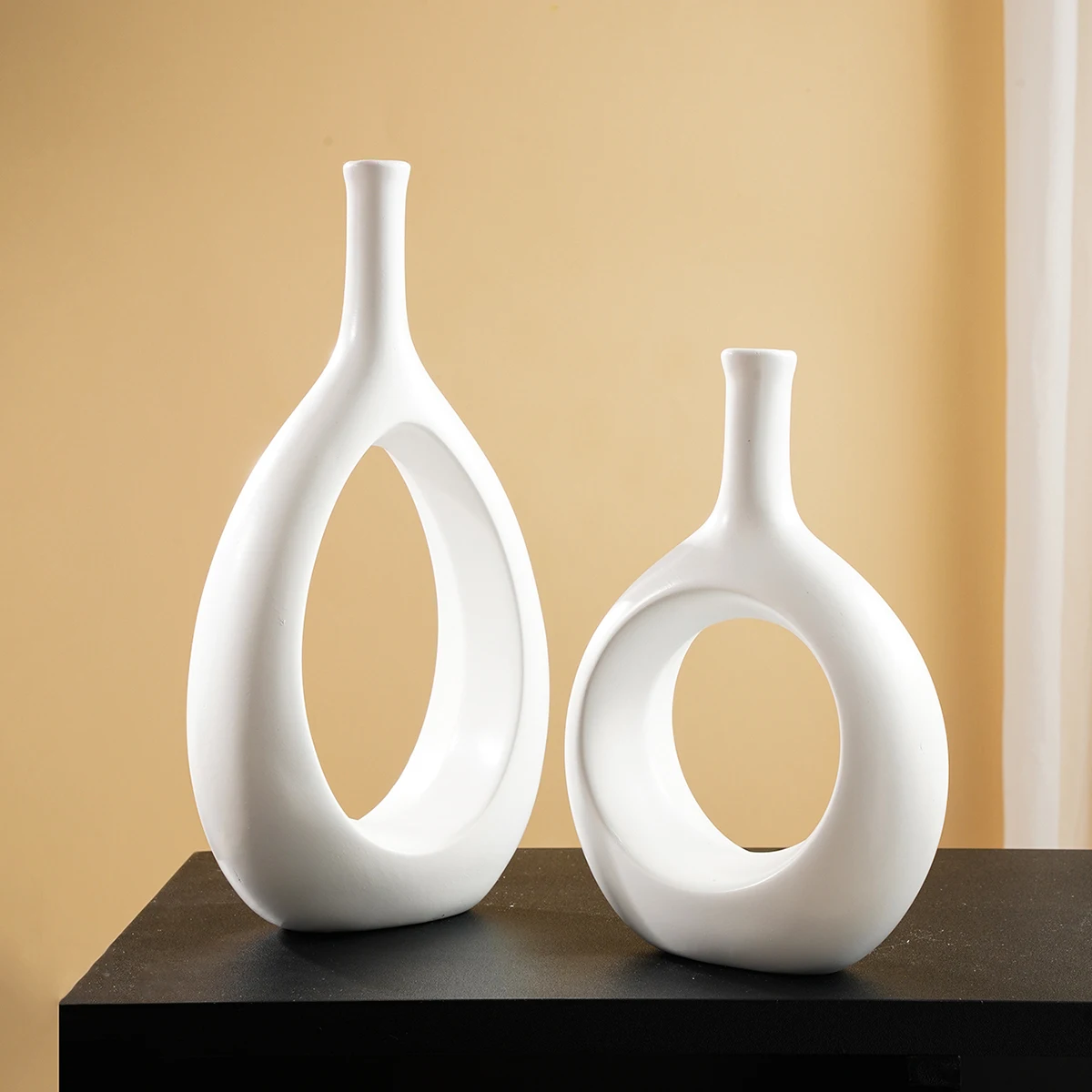1PC, white O-shaped resin vase in various sizes, simple solid-color irregular-shaped decorative handicraft