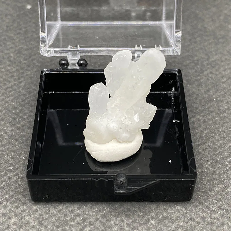 100%  Natural hydrozinkite Mineral Specimens Stones and Crystals Healing Crystal   +Box size:35*35*35 mm