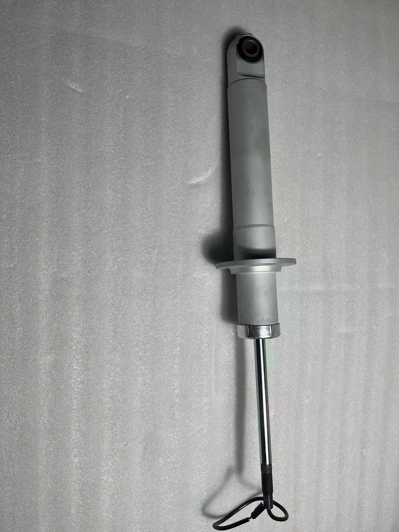 

Rear Right or Left Shock Absorber Strut Fit Maserati Quattroporte M139 Sport GTS