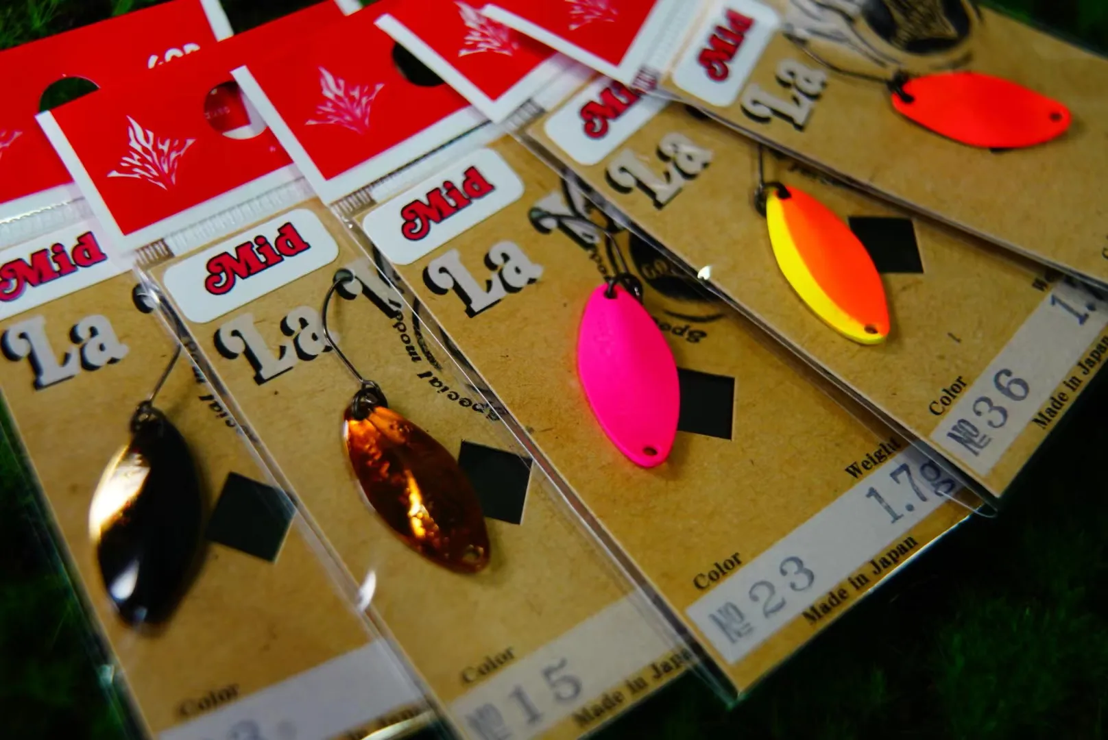 

Japan GOD HANDS MID Lure Trout Stream Sequins 1.7g Metal Bait Horse Mouth Micro Single Hook Bait