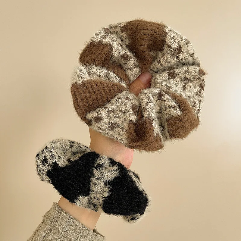 Autumn Winter New Brown Scrunchies Girls Student Large Hair Tie Rope French Luxury Hairbands Women Ponytail Holder Headwear