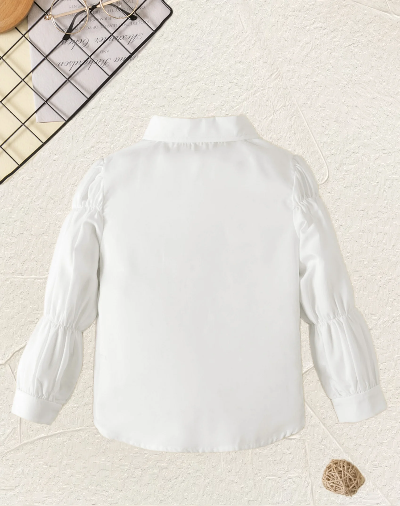 Classic white shirt for children-simple design, comfortable and easy to match, suitable for formal occasions