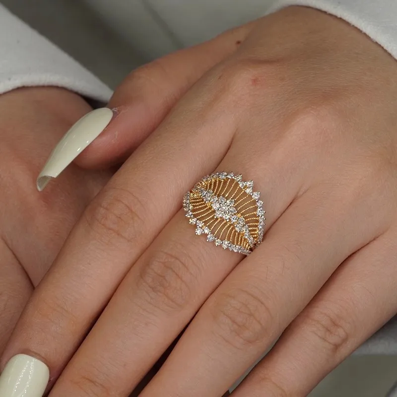 여성용 레트로 스타일 할로우 디자인 반지, 럭셔리 18K 금도금 마이크로 세트, AAAA A 지르콘, 크기 조정 가능한 핑거 링, 파인 쥬얼리