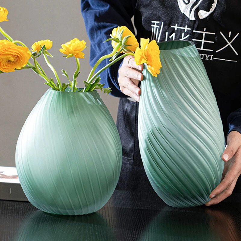 

Green Special-Shaped Glass Vase, Advanced Sense, Living Room Decoration, Flower Table, Affordable Luxury, Ins Creative