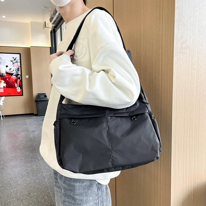 

Popular Solid Color Zipper High Quality Nylon Women's Shoulder Bag 2024 New Fashion Commuting Large Capacity Crossbody Bag