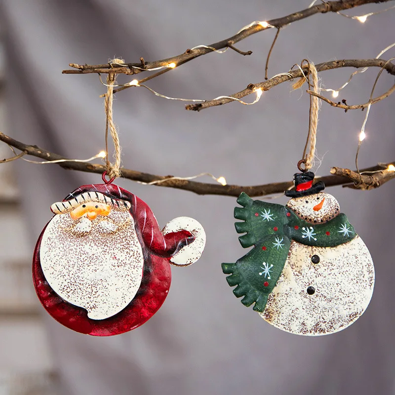 

Christmas Iron Pendant American Vintage Decorative Round Chip Santa Claus Snowman Pendant Colored Pattern Layout Hang Tree Gift