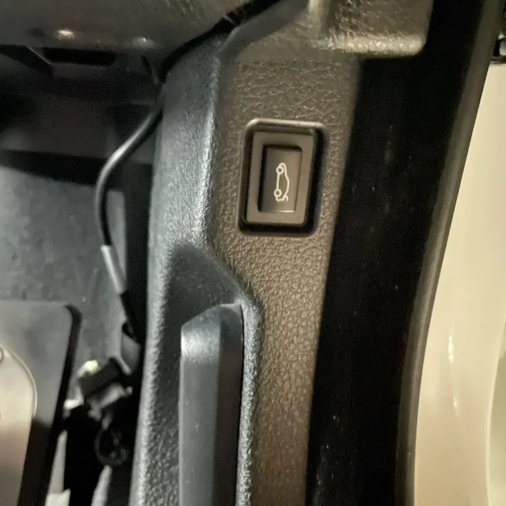 Fuel Filler Tank Cover Opening Switch Button Rear Trunk Opening Switch - View #13