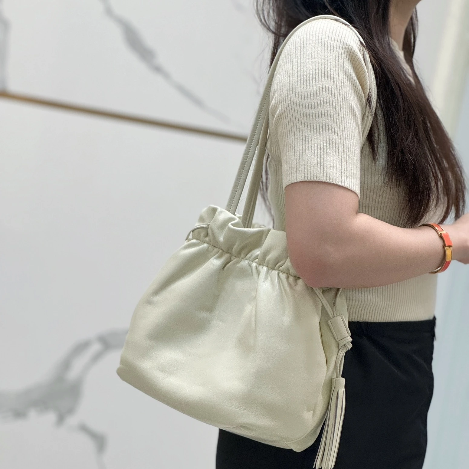 

Высококачественная дизайнерская женская сумка-мешок, Повседневная модная сумка из натуральной кожи, роскошная сумка на шнурке через плечо с коробкой