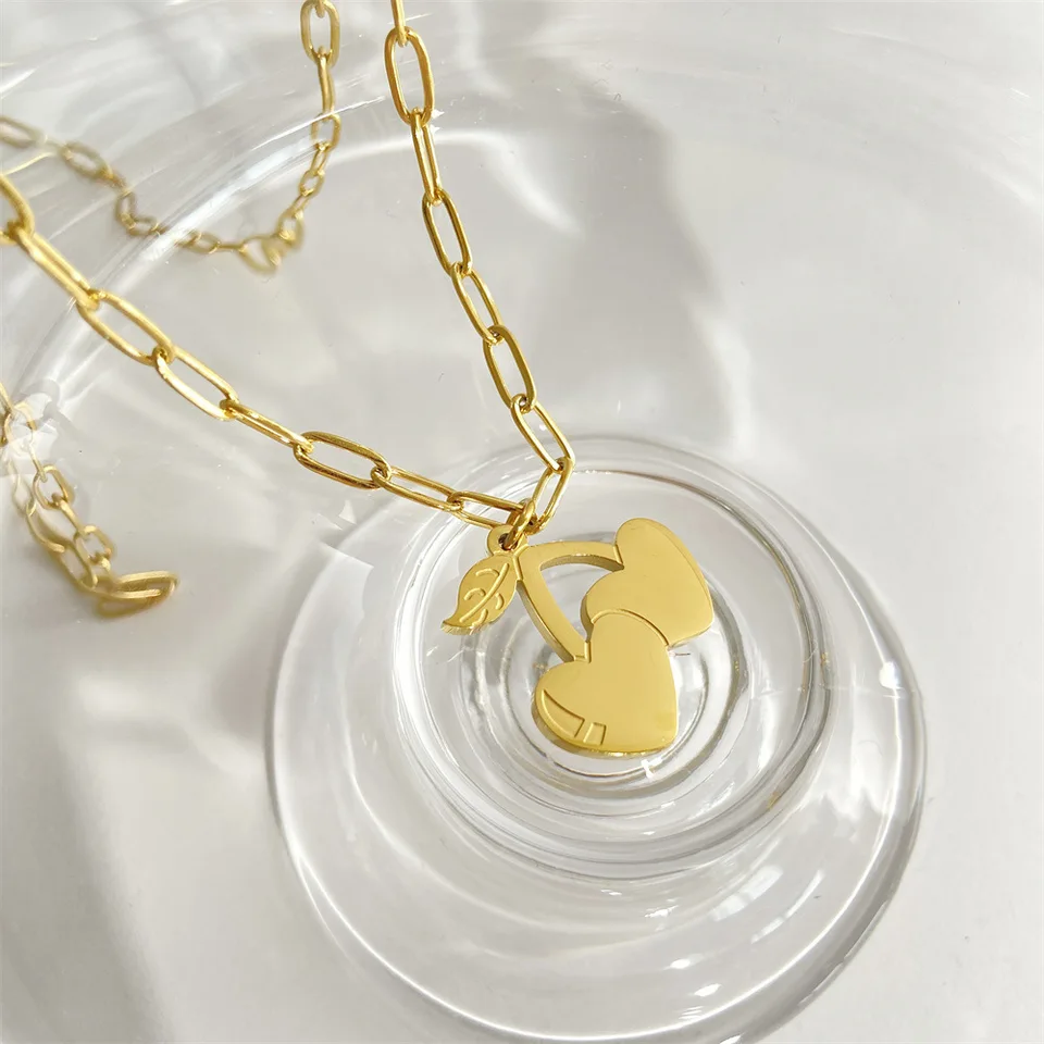 Collana con charm mini ciliegia in oro | 80N770 all'ingrosso