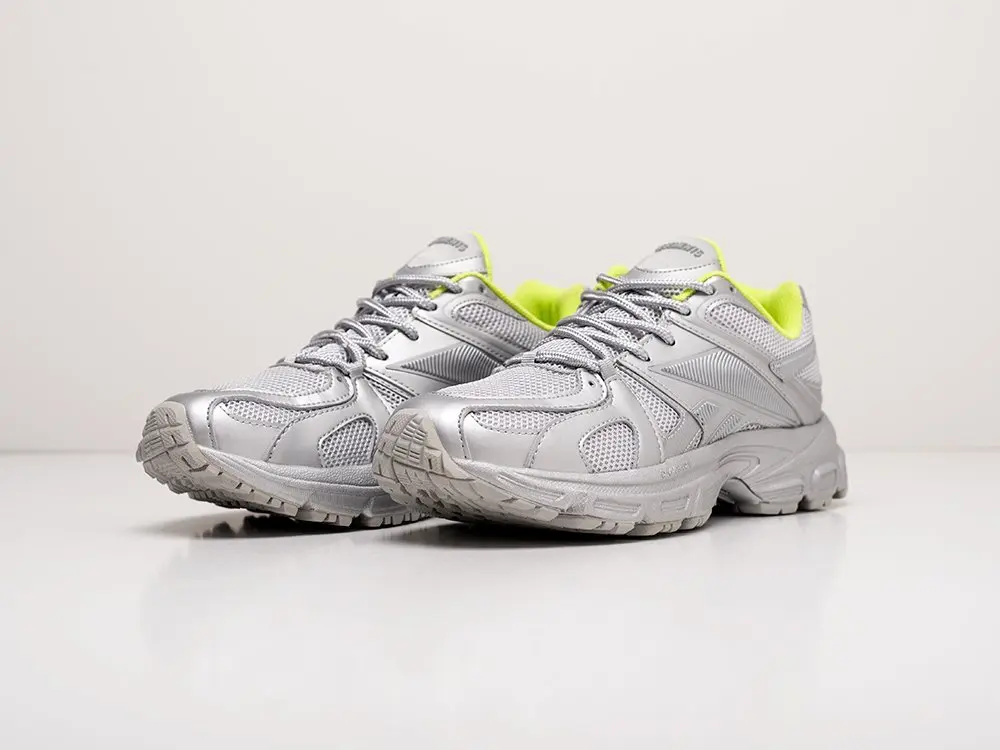 Sneakers Vetements x Reebok spike 
