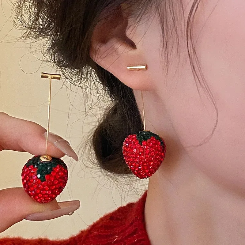 Cherry Strawberry Earrings for Women Shiny Red Rhinestone Drop Earrings Temperament Delicate Party Wedding Ear Jewelry