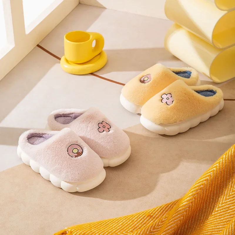 Winter nice flower Slippers Women Men Fashion Cute Fluffy Slippers Winter Warm Lovers Fur Casual Confinement Shoes
