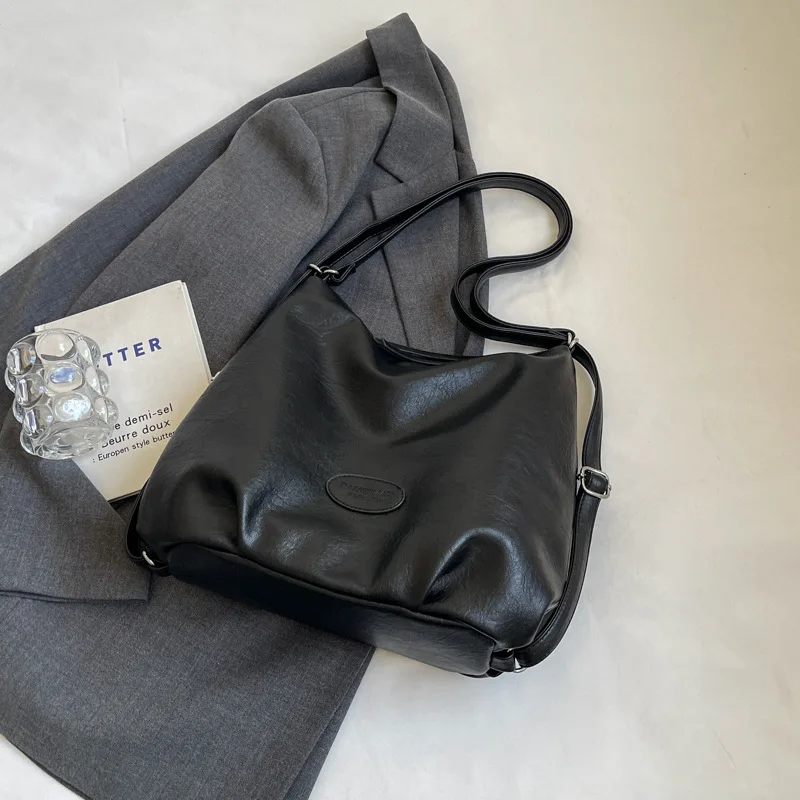 Large Capaci Commuter Vintage Casual Street Sle Single oulder Women's Tote Bag Travel Bapa Soft PU Leather Purses and Handbags