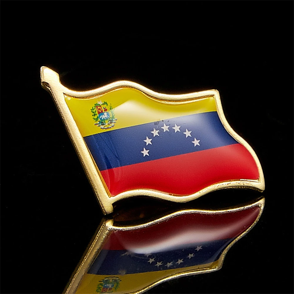 Venezuela Fashion Flag Pin Brooch Waving National Flag Style Badge Brooch W/ Butterfly Clip Safety Pins Metal Brooch