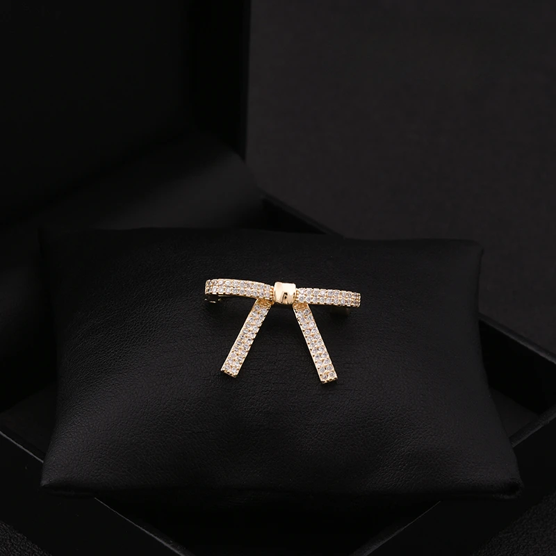 Korean Style Simple Neckline Small Pin Suit Decorative Shirt Cardigan Anti-Exposure Graceful Bowknot Luxury Brooch Jewelry 6035