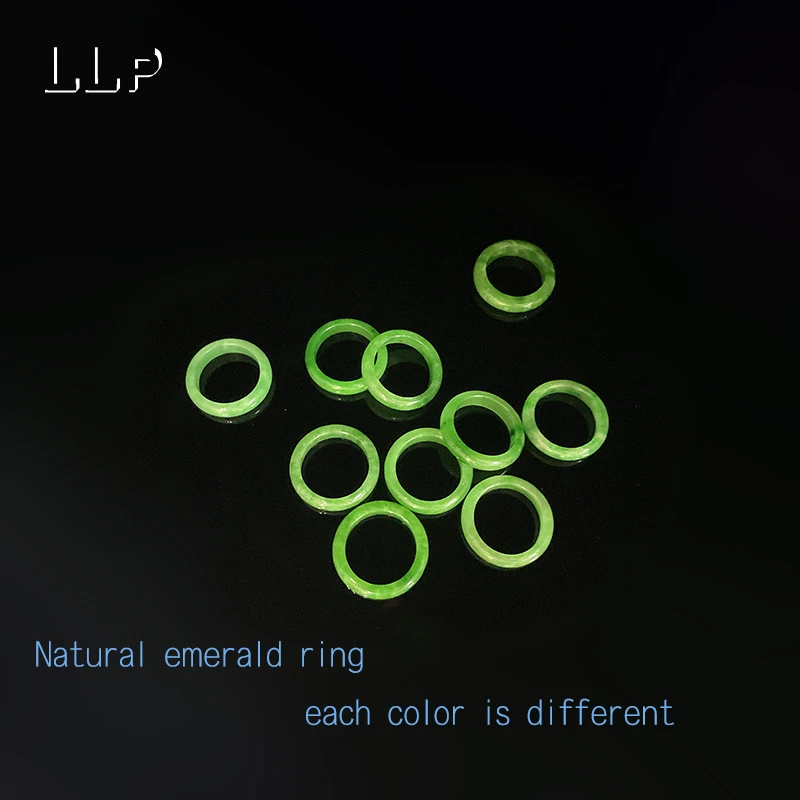 Natürlicher grüner Smaragdring aus Jade der Güteklasse A. Vielseitiges Design. Luxuriöses Accessoire für den täglichen Gebrauch. Verbesserung Ihrer Eleganz – Detail 3