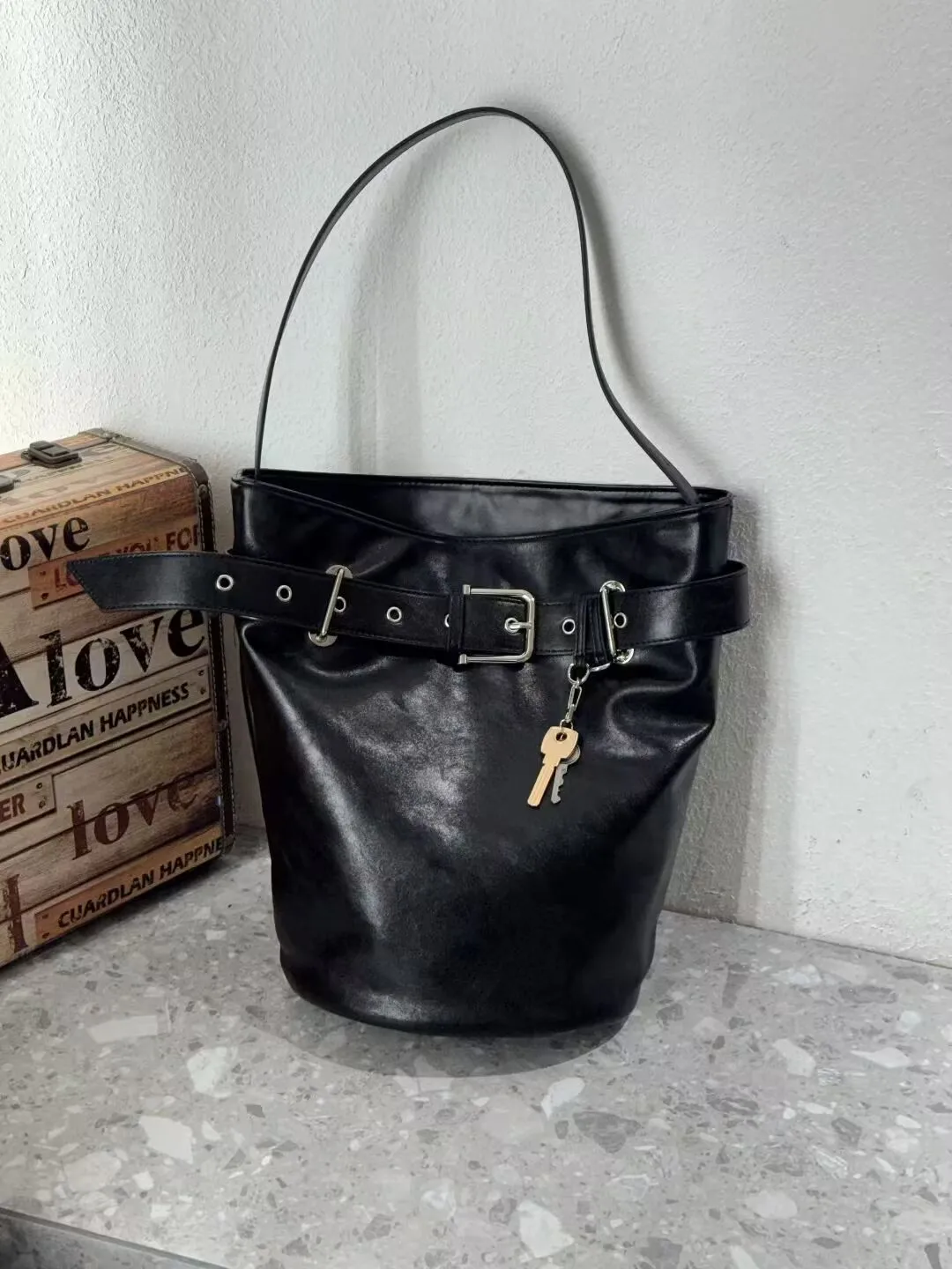 Fashion French Buckle Shoulder Leisure Solid Color Leather Underarm Y2k Commuting Women's Armpit Bag Tote Bag