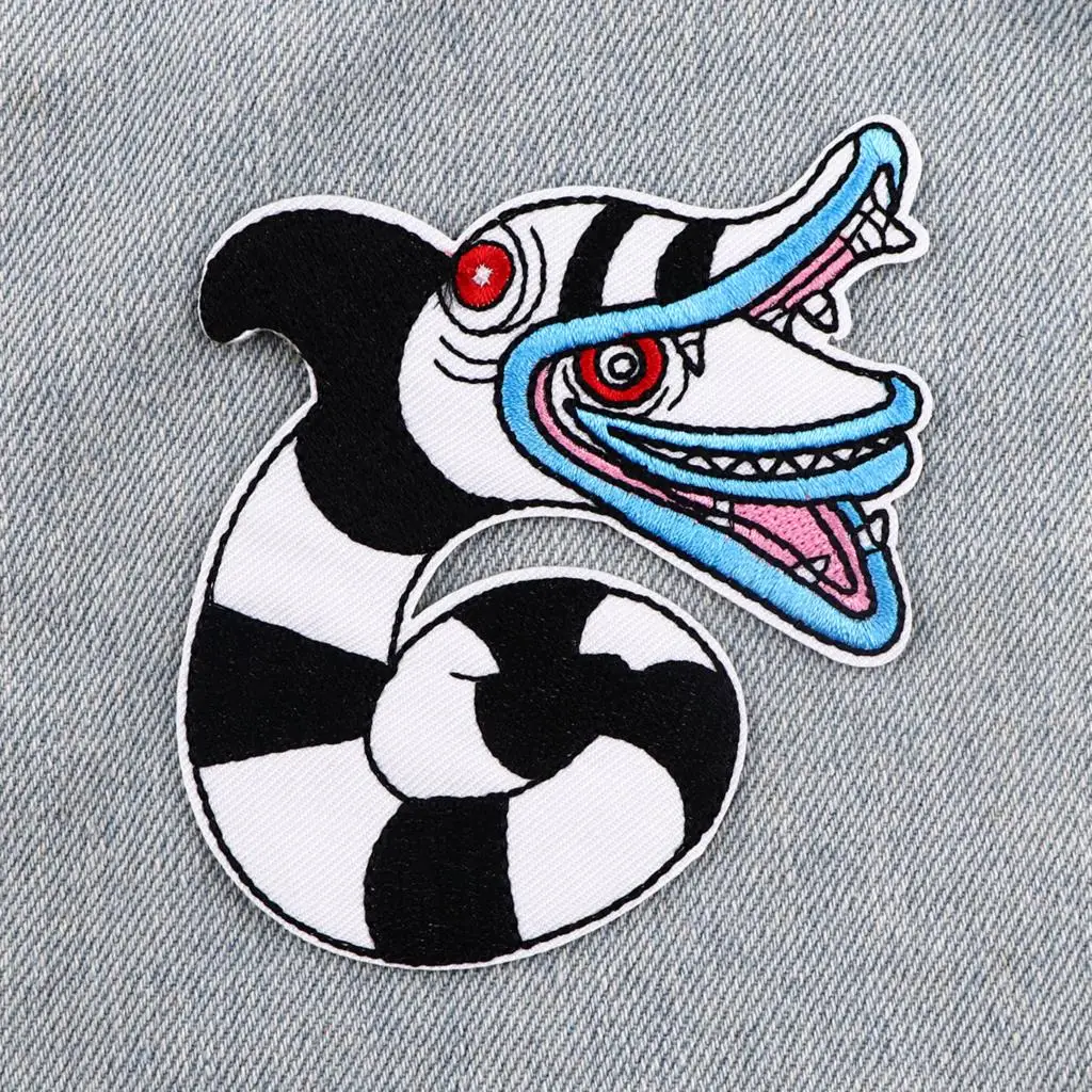 

Terror Snake Head Embroidered Patches for Clothing Cute Patches on Clothes Stickers Iron on Patches Stripes DIY Appliques