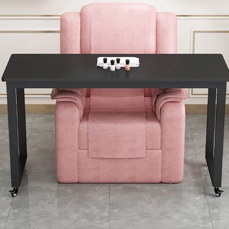 Рисунок 5 - Stetic белый маникюрный столик