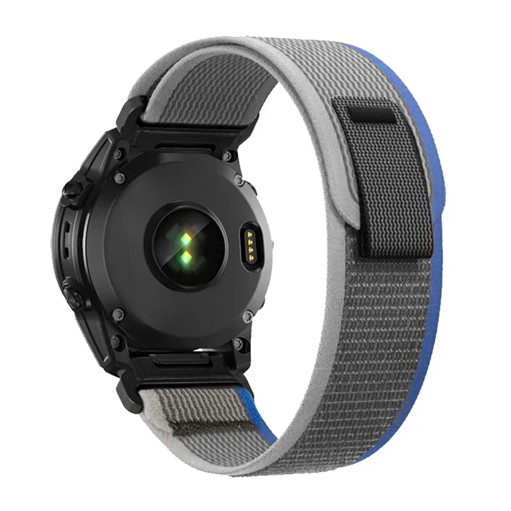 Durable Nylon Sports Watchband with QuickFit Design