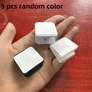 3 Pcs Wall-Mounted Dog Pee Pad Clip Holder - Stickable Plastic Material for Pet Cleaning - Uncharged, Suitable for Dogs 5