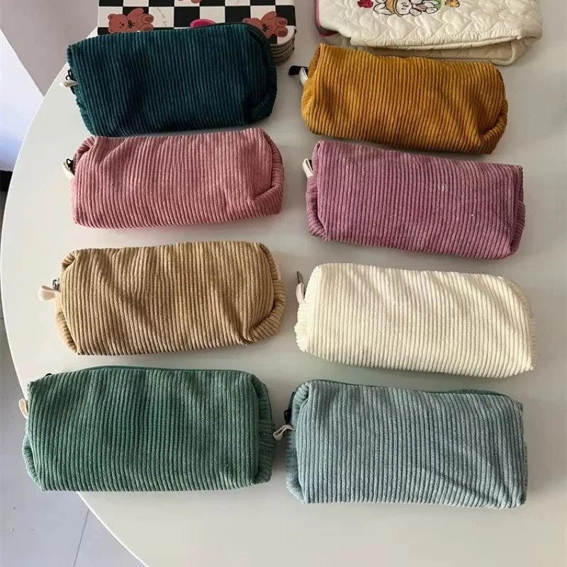 보호용 보관 가방 코듀로이 필통 INS 스타일 대용량 가방 지퍼 사무실 학교 용품, 무작위 로고 프린트 포함