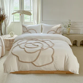 Floral Embroidered Bedding Set – Duvet Cover & Pillowcase Set 1