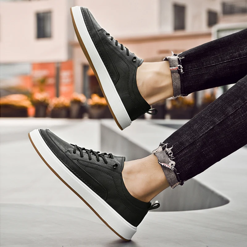 Autumn Men's New Comfortable Business Leather Board Shoes Fashion Brand Men Breathable Non Slip Low Cut Thick Soled Sports Shoes