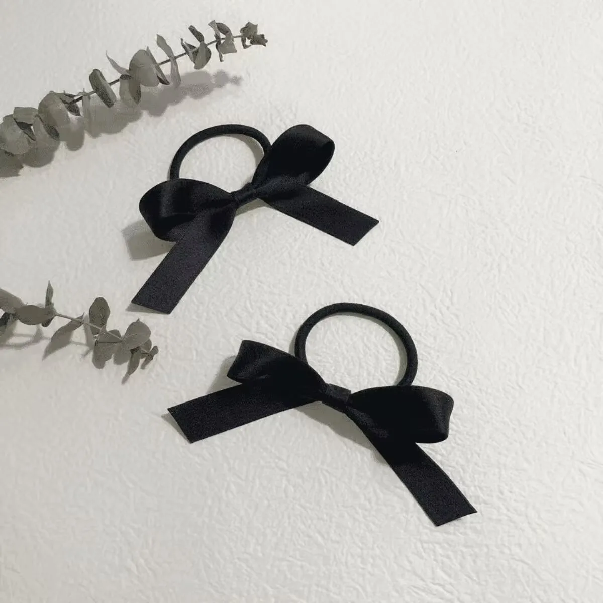 Set of 5 Women's Black Bow Hair Ties – Fashionable Hair Accessories for Daily Use, Perfect Stylish Gift