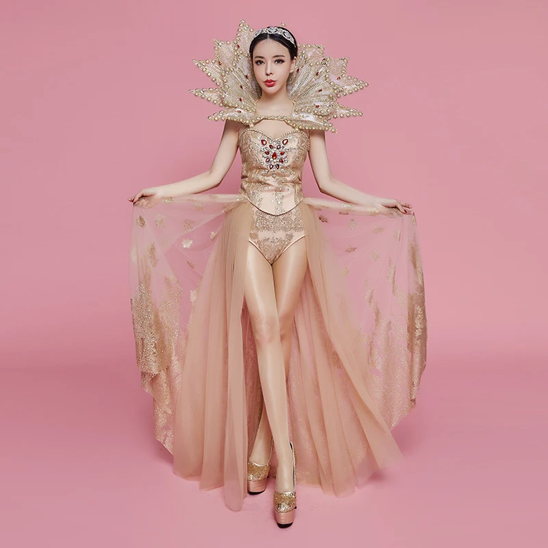 

Женский Блестящий танцевальный костюм с бахромой и серебряными кристаллами